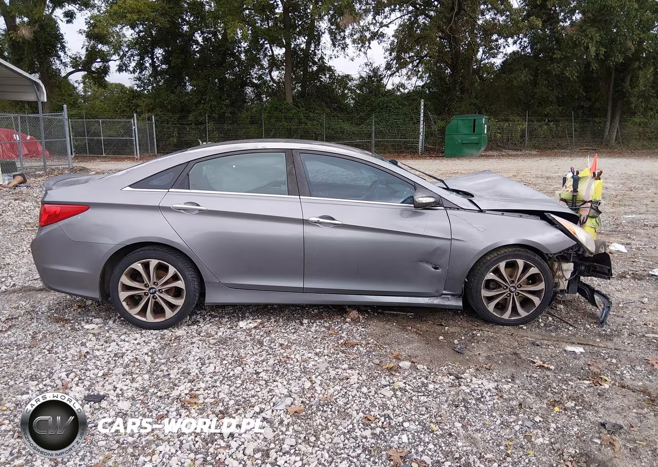 2014 Hyundai Sonata Se VIN:5NPEC4AB1EH934196 - 13