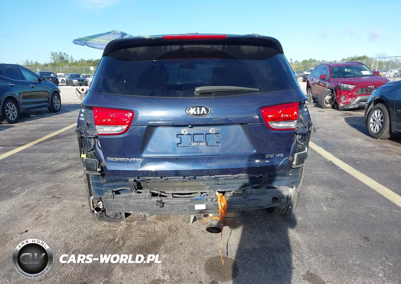 2016 Kia Sorento 3.3L Ex VIN:5XYPHDA56GG132788 - 17