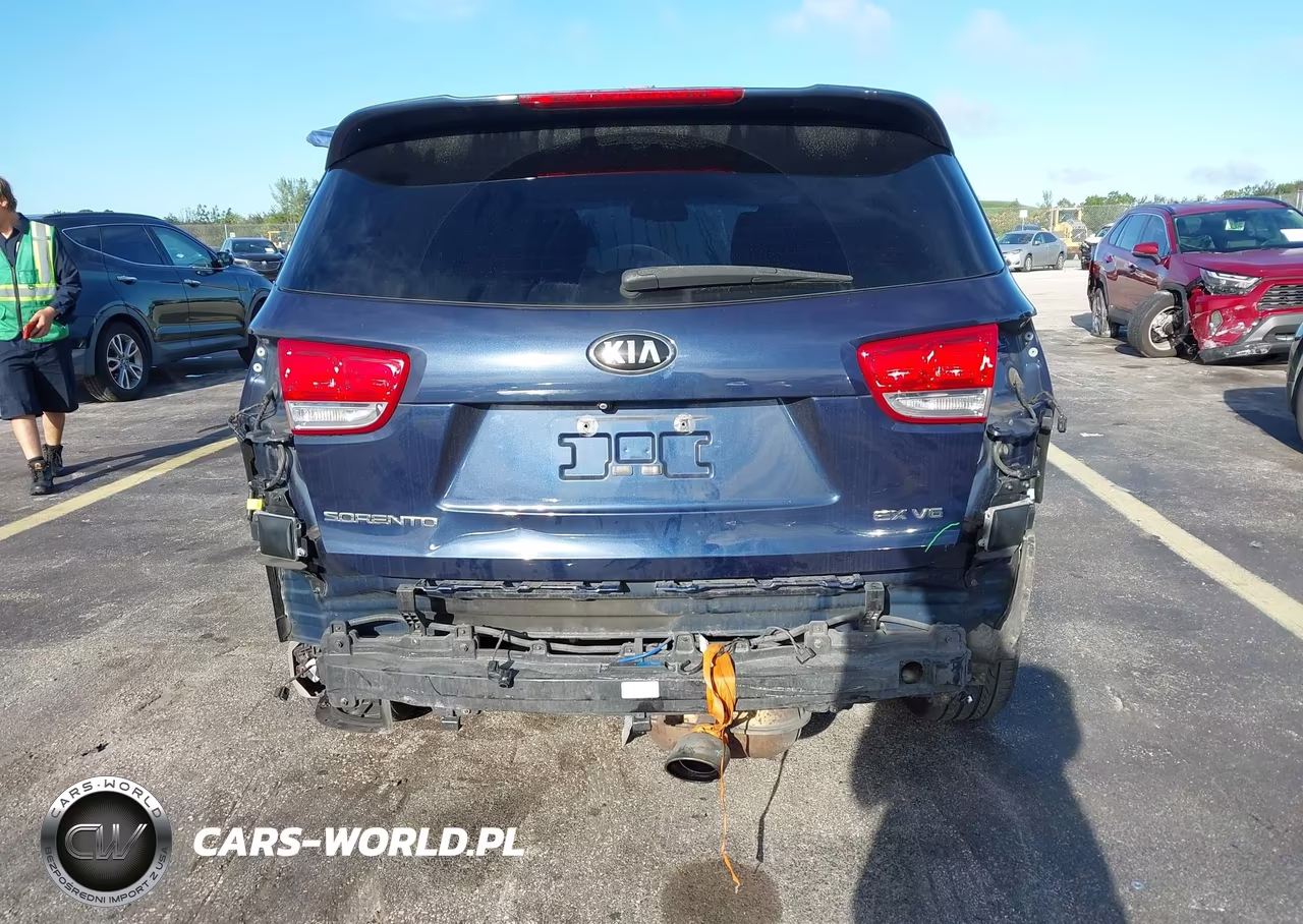 2016 Kia Sorento 3.3L Ex VIN:5XYPHDA56GG132788 - 6