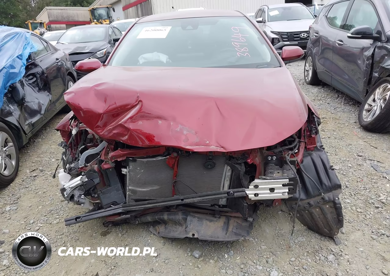 2022 Toyota Corolla Le VIN:5YFEPMAE1NP389649 - 12