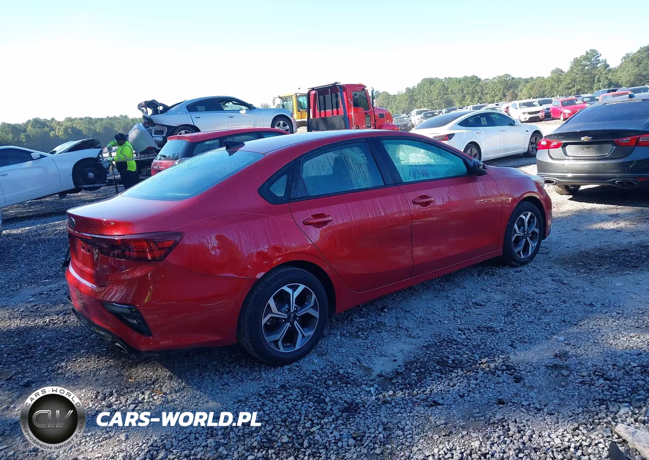2019 Kia Forte Lxs VIN:3KPF24AD8KE100340 - 4