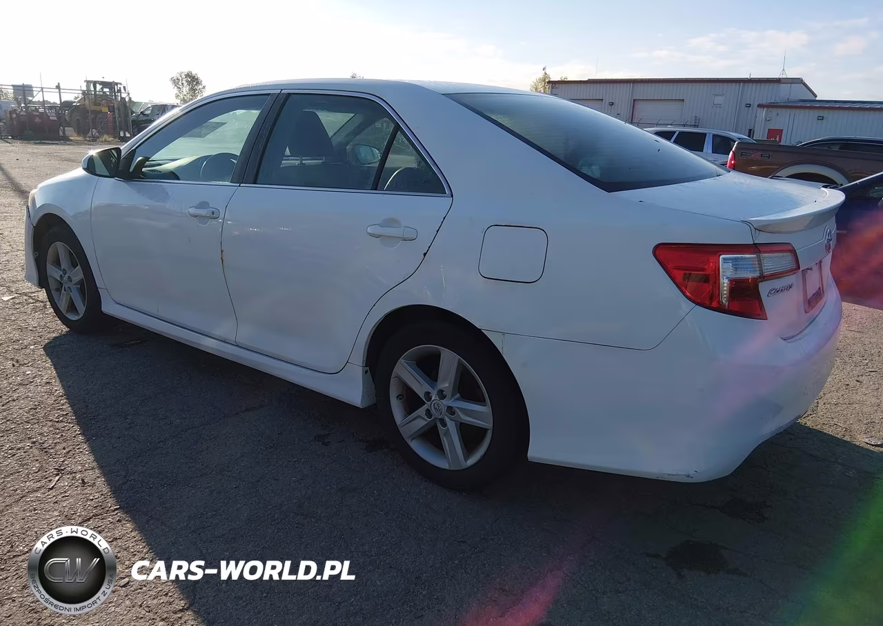 2012 Toyota Camry Se VIN:4T1BF1FK3CU563946 - 3