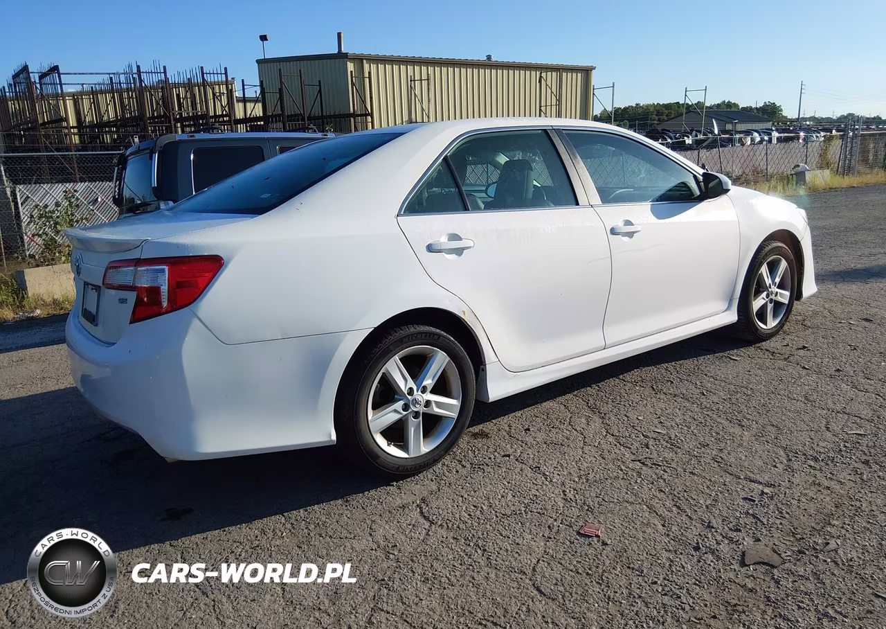 2012 Toyota Camry Se VIN:4T1BF1FK3CU563946 - 4