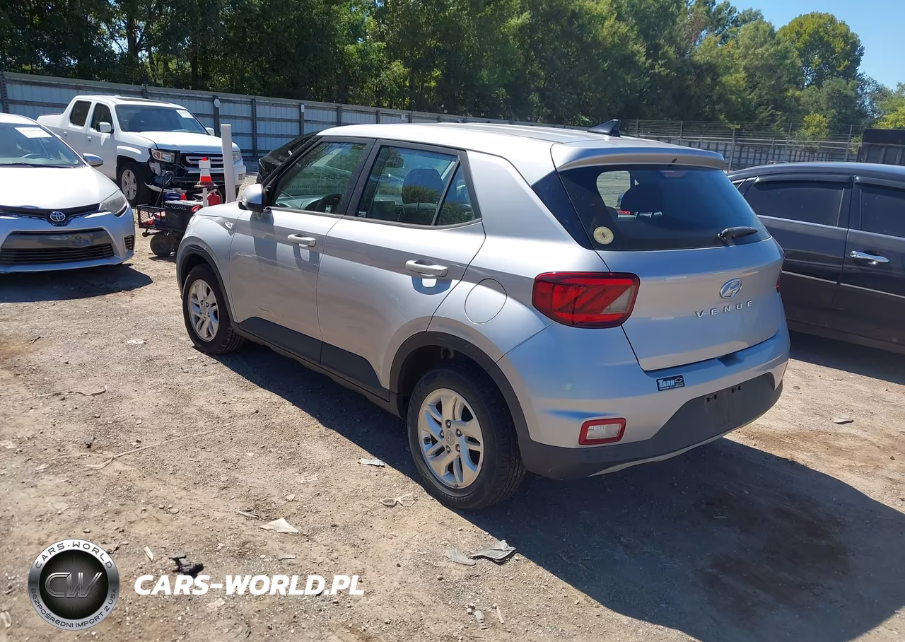 2021 Hyundai Venue Se VIN:KMHRB8A32MU068318 - 3