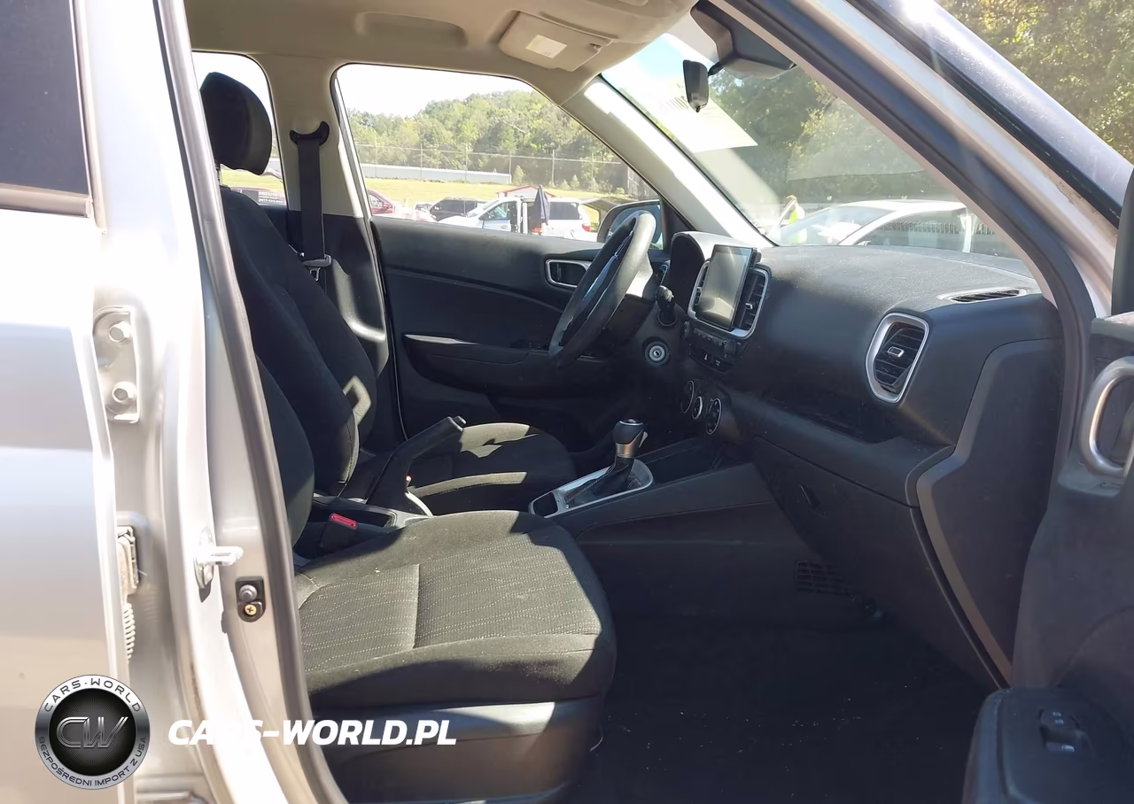 2021 Hyundai Venue Se VIN:KMHRB8A32MU068318 - 5