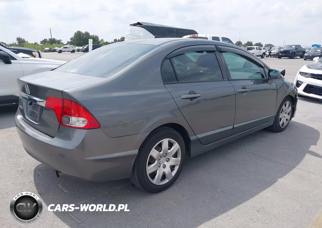 2010 Honda Civic Lx VIN:2HGFA1F58AH585618 - 4
