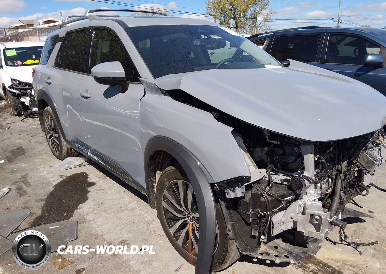 2025 Nissan Pathfinder Platinum 4Wd