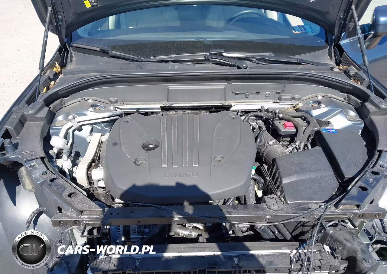 2022 Volvo Xc60 B5 Momentum VIN:YV4L12RK8N1040352 - 10