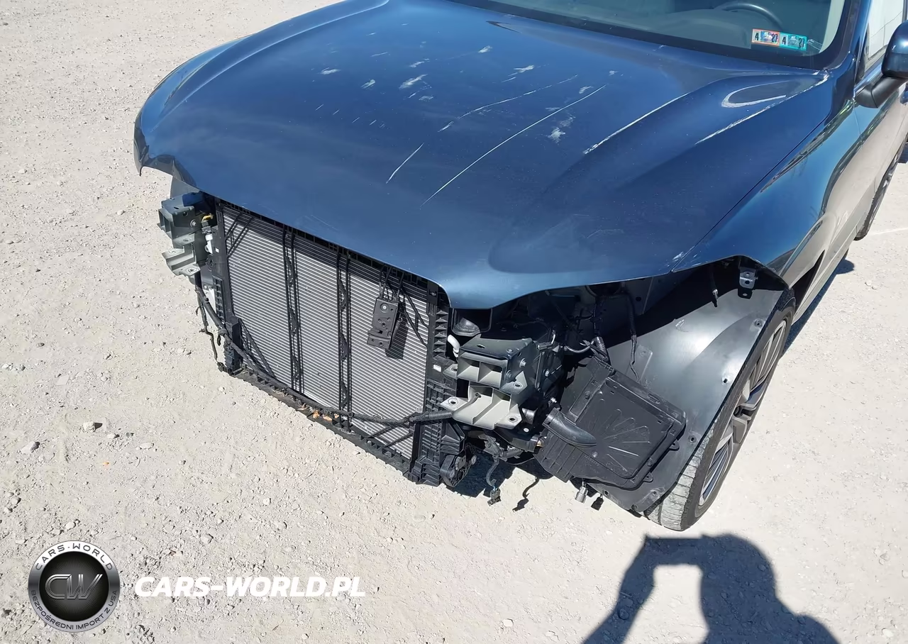 2022 Volvo Xc60 B5 Momentum VIN:YV4L12RK8N1040352 - 6