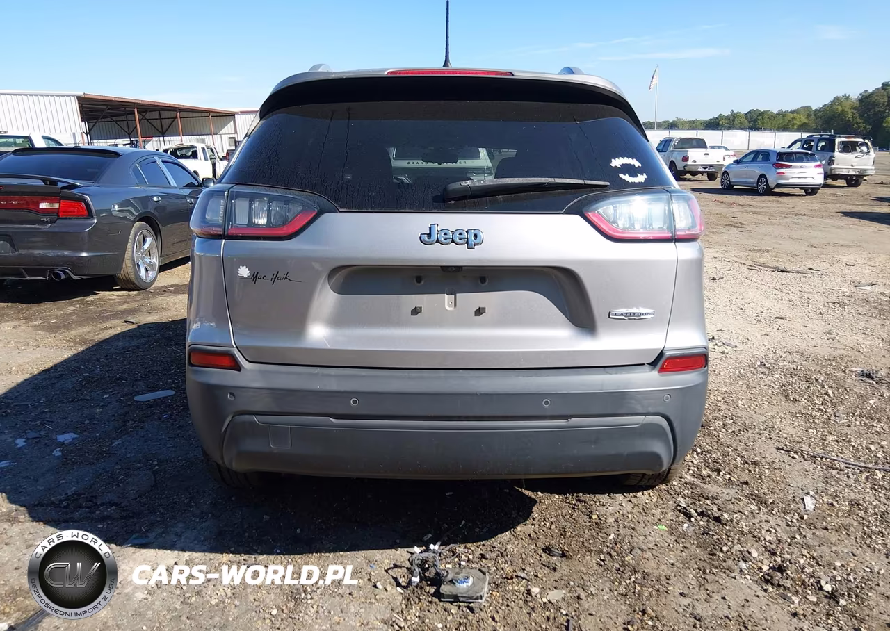 2019 Jeep Cherokee Latitude Plus Fwd VIN:1C4PJLLB7KD332037 - 16