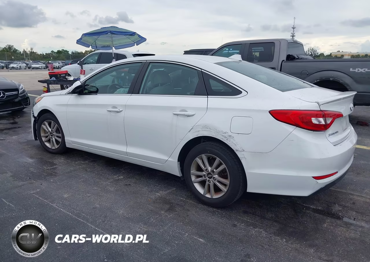 2016 Hyundai Sonata 2.4L Se VIN:5NPE24AF4GH381391 - 3