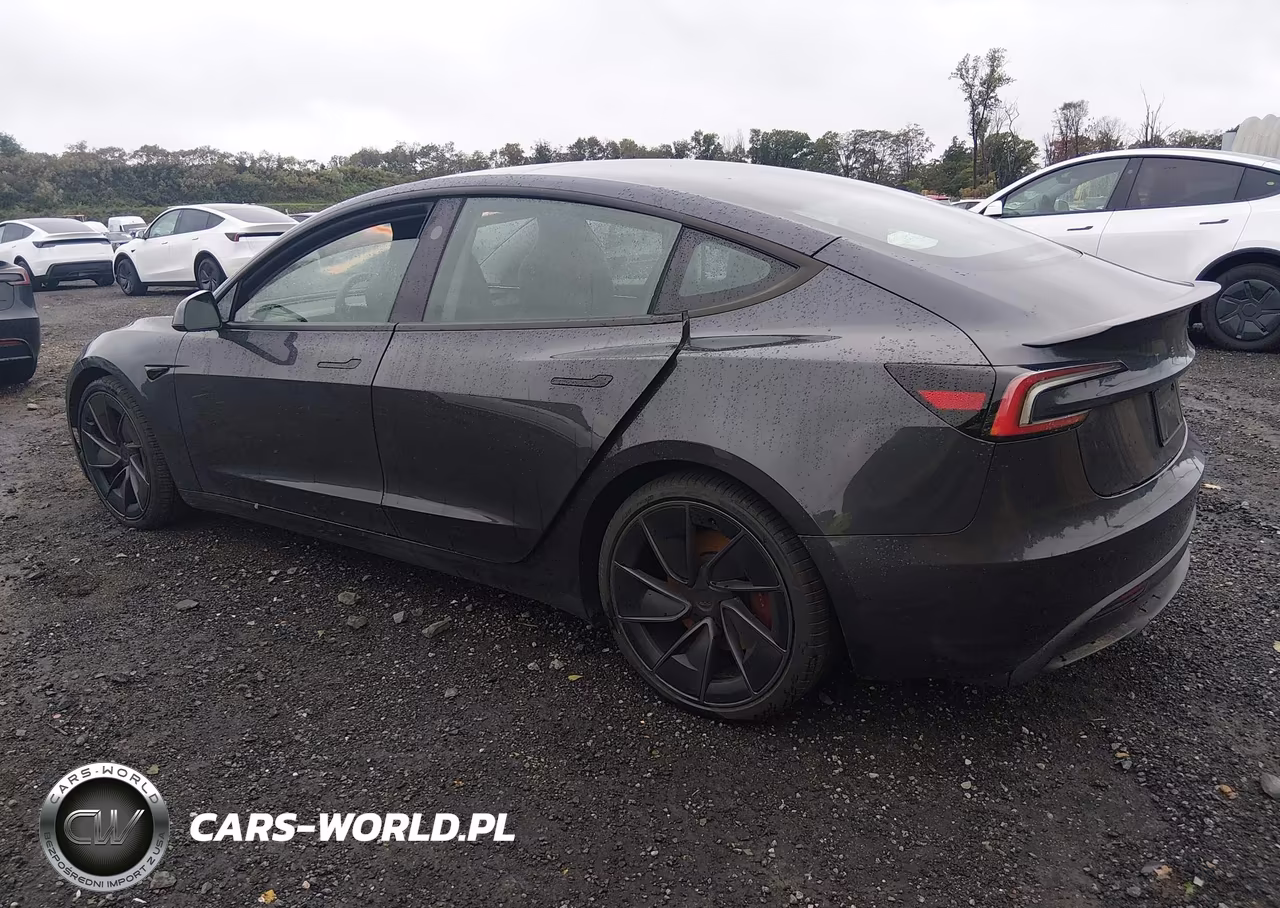 2025 Tesla Model 3 Performance All-Wheel Drive VIN:5YJ3E1ET0SF084753 - 3