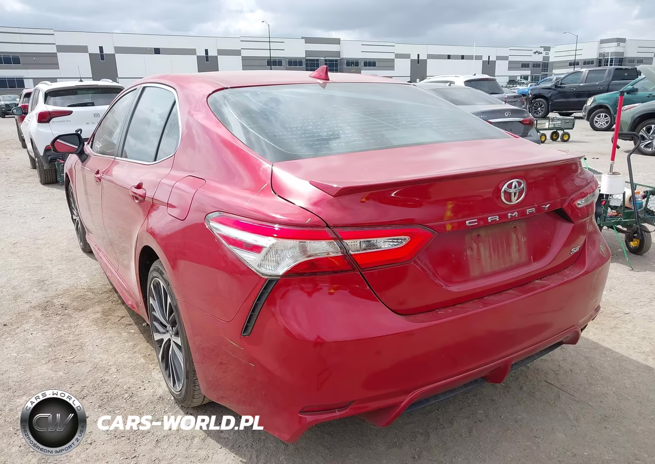 2020 Toyota Camry Se VIN:4T1G11AK3LU353360 - 3