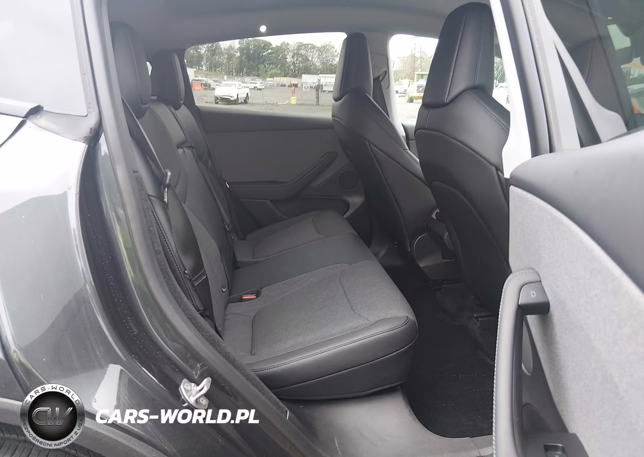 2026 Tesla Model Y All-Wheel Drive-Long Range Launch Series-Premium All-Wheel Drive VIN:7SAYGDEE5TA640558 - 8