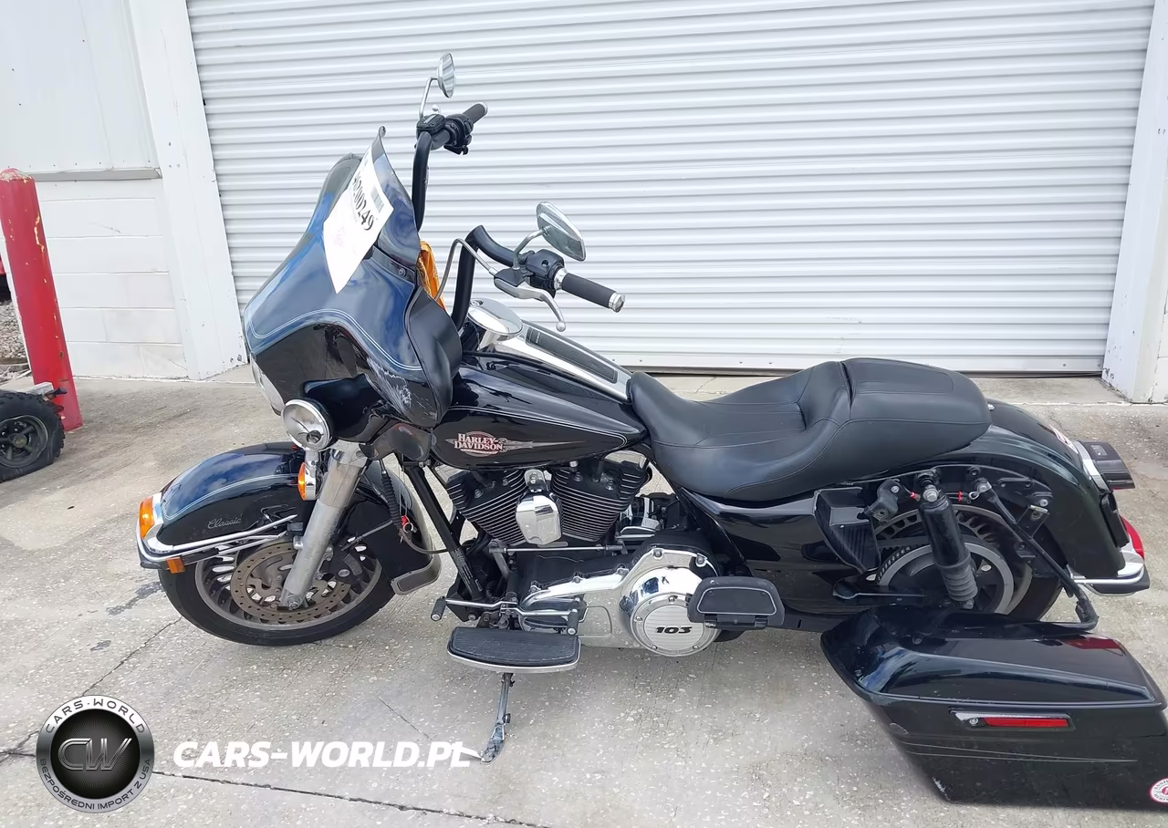 2012 Harley-Davidson Flhtc Electra Glide Classic VIN:1HD1FFM10CB658322 - 13