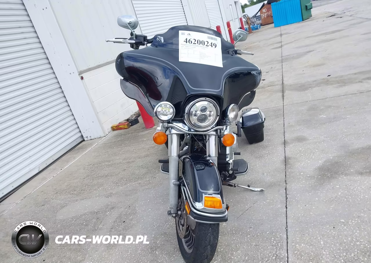 2012 Harley-Davidson Flhtc Electra Glide Classic VIN:1HD1FFM10CB658322 - 5
