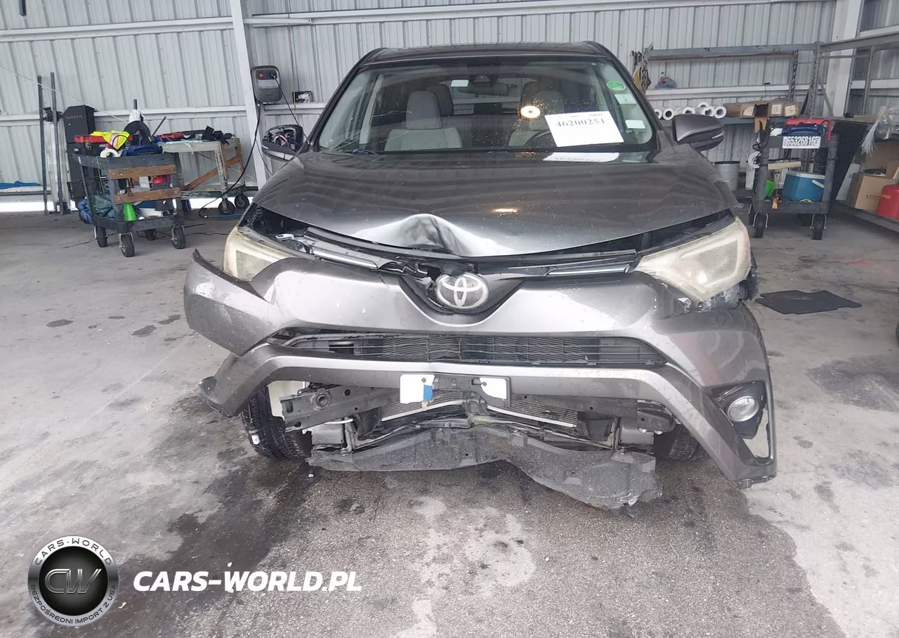 2018 Toyota Rav4 Xle VIN:JTMWFREV3JD131774 - 6