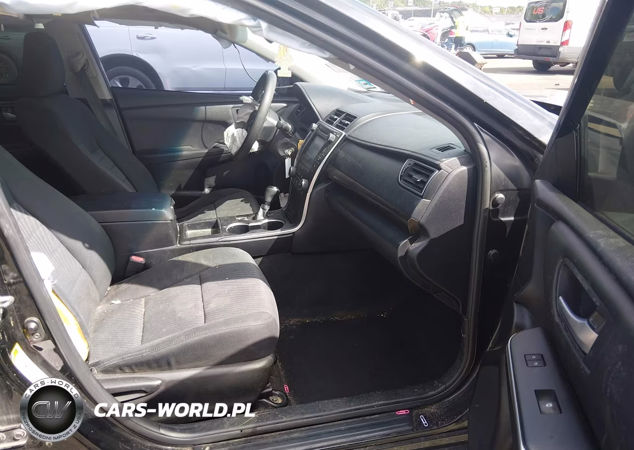 2016 Toyota Camry Le VIN:4T4BF1FK1GR518709 - 5