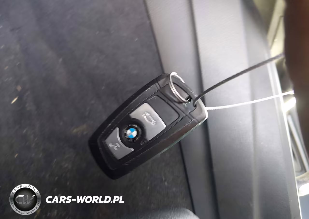 2015 BMW 3 Series 328I xDrive VIN:WBA3B3G58FNT18757 - 11