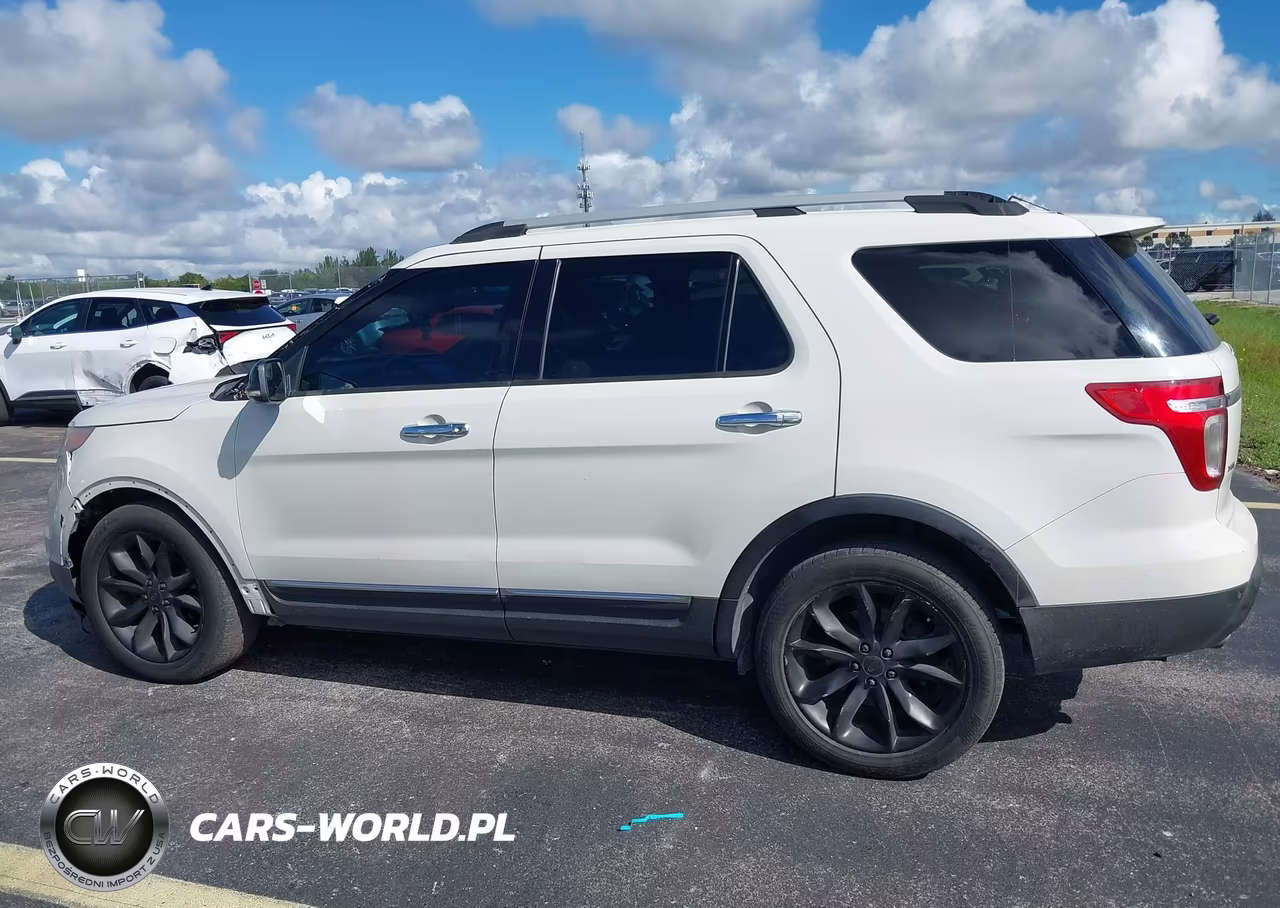 2011 Ford Explorer Xlt VIN:1FMHK7D84BGA45163 - 14