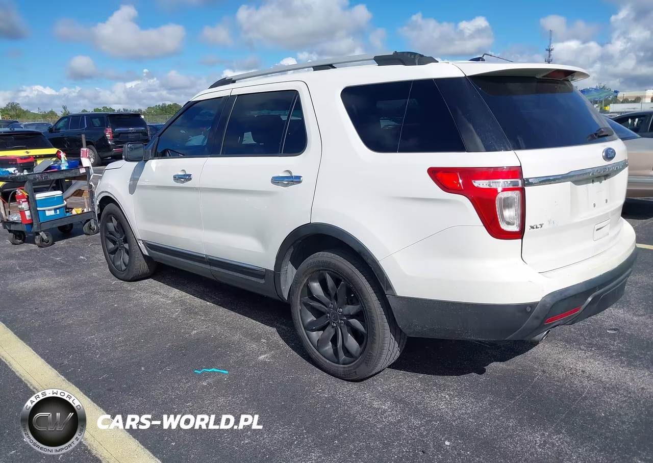 2011 Ford Explorer Xlt VIN:1FMHK7D84BGA45163 - 3