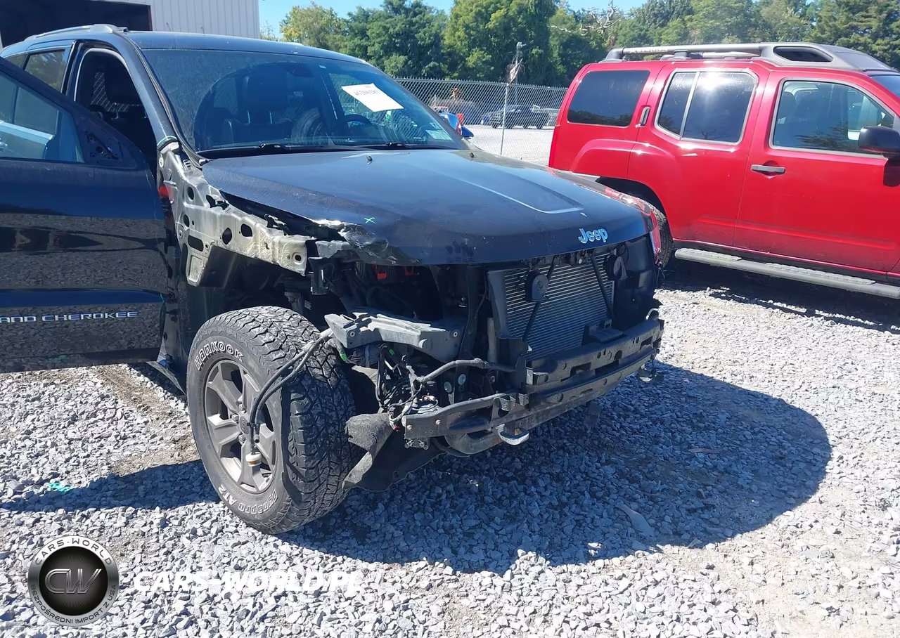 2016 Jeep Grand Cherokee Overland VIN:1C4RJFCG2GC452749 - 18