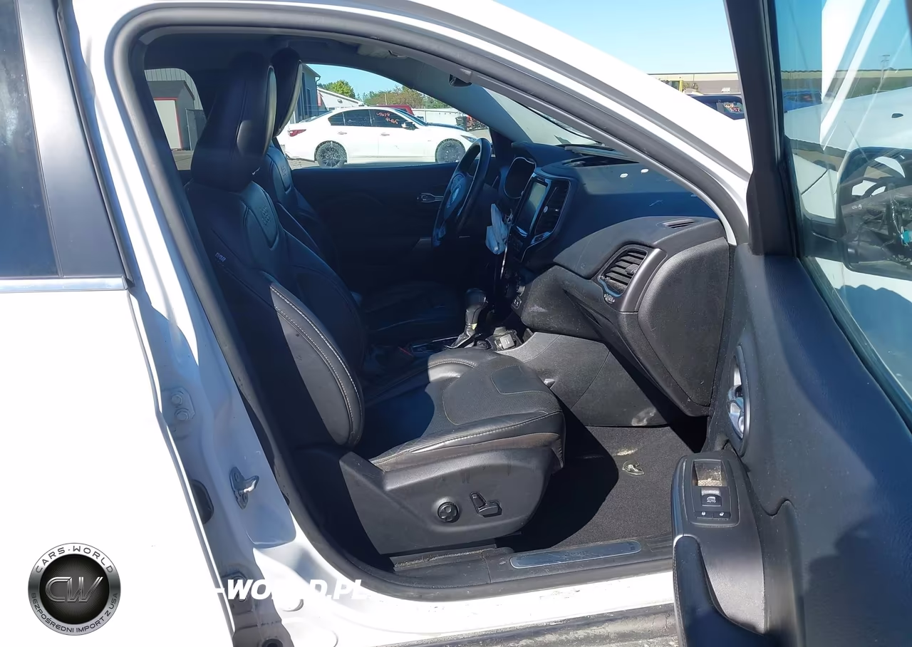 2020 Jeep Cherokee Limited 4X4 VIN:1C4PJMDX8LD622465 - 5