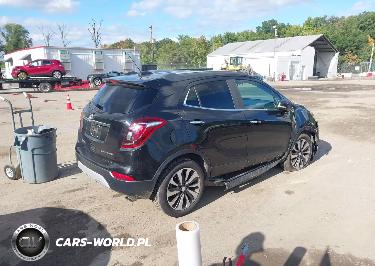 2018 Buick Encore Essence VIN:KL4CJCSB3JB638835 - 4
