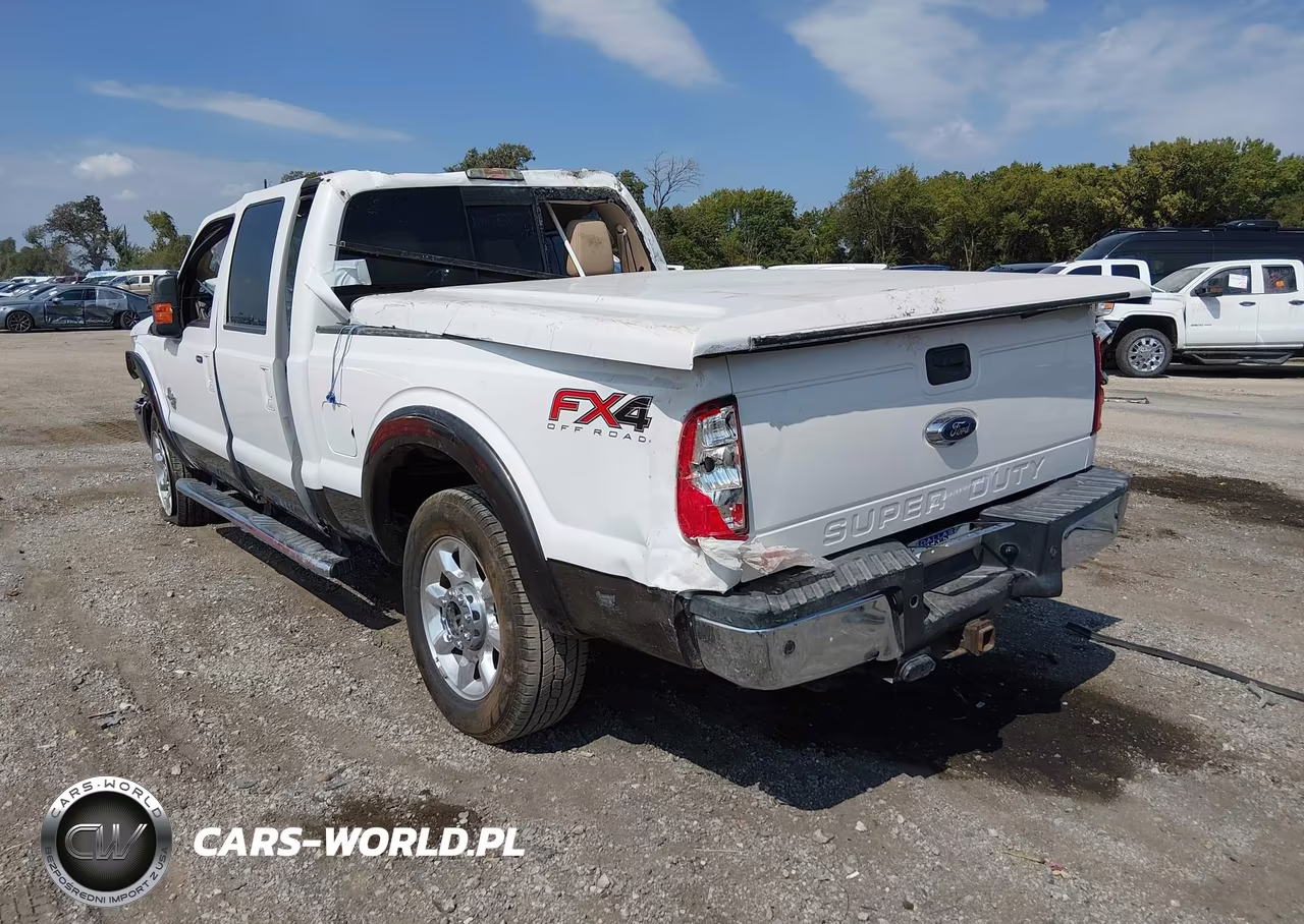 2015 Ford Super Duty F-250 Srw Lariat VIN:1FT7W2BTXFEC61616 - 3