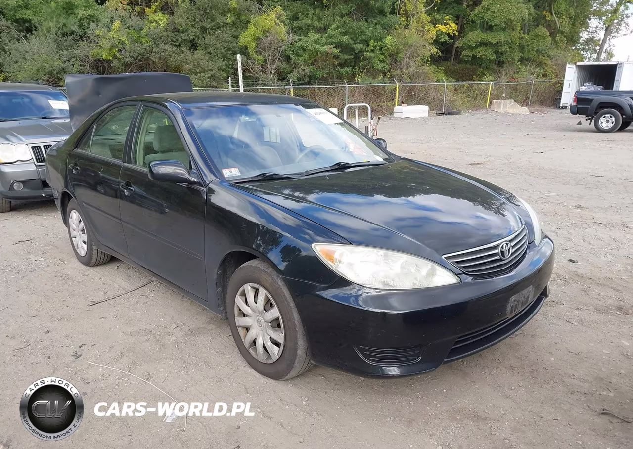 2005 Toyota Camry Le