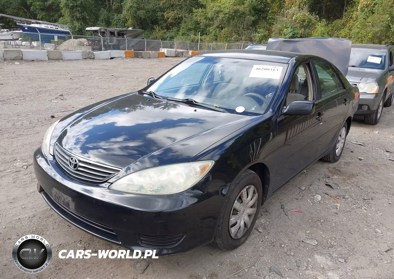 2005 Toyota Camry Le VIN:4T1BE32K55U038300 - 2