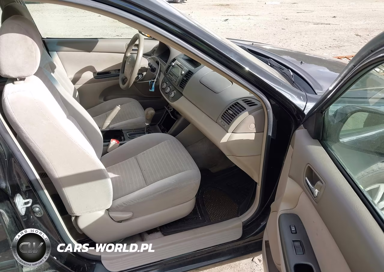 2005 Toyota Camry Le VIN:4T1BE32K55U038300 - 5