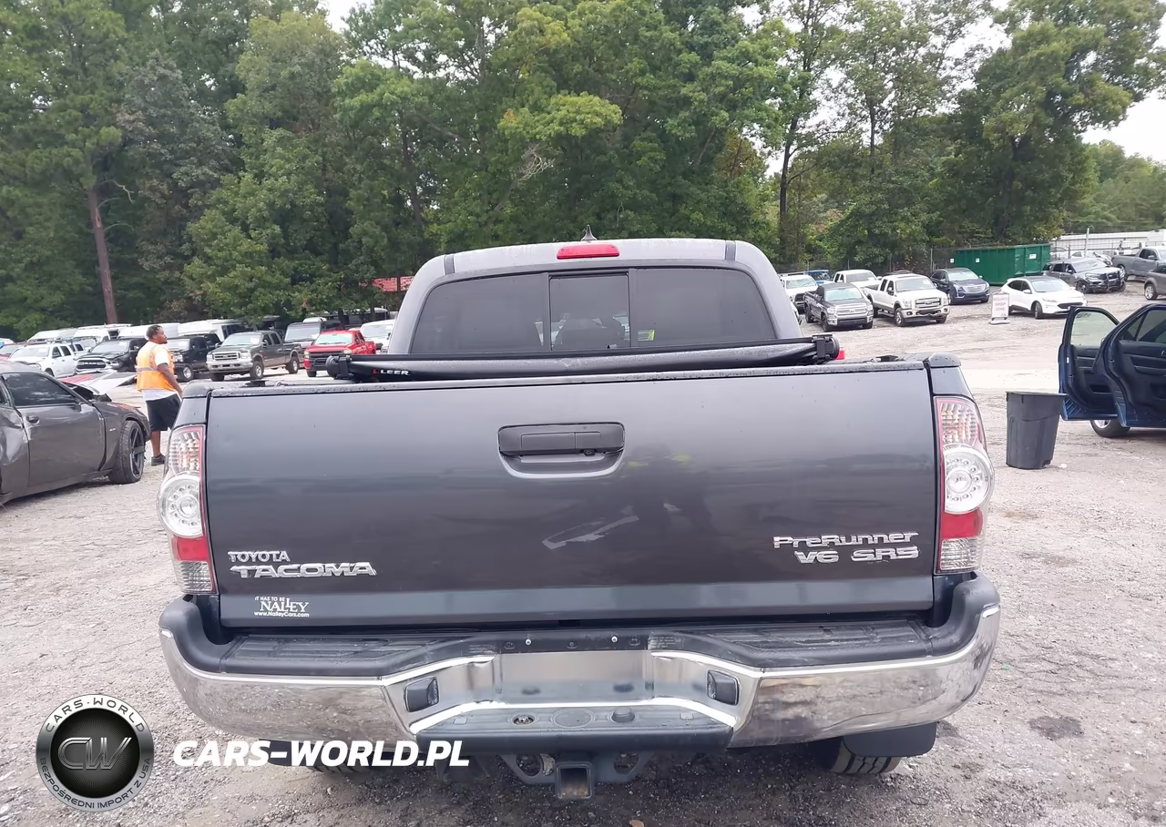 2015 Toyota Tacoma Prerunner V6 VIN:3TMJU4GN1FM175767 - 17