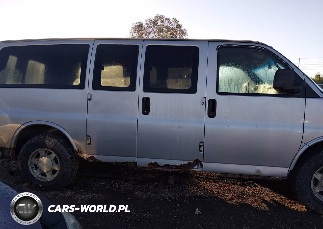 2005 GMC Savana Standard VIN:1GKFH15T451176308 - 13