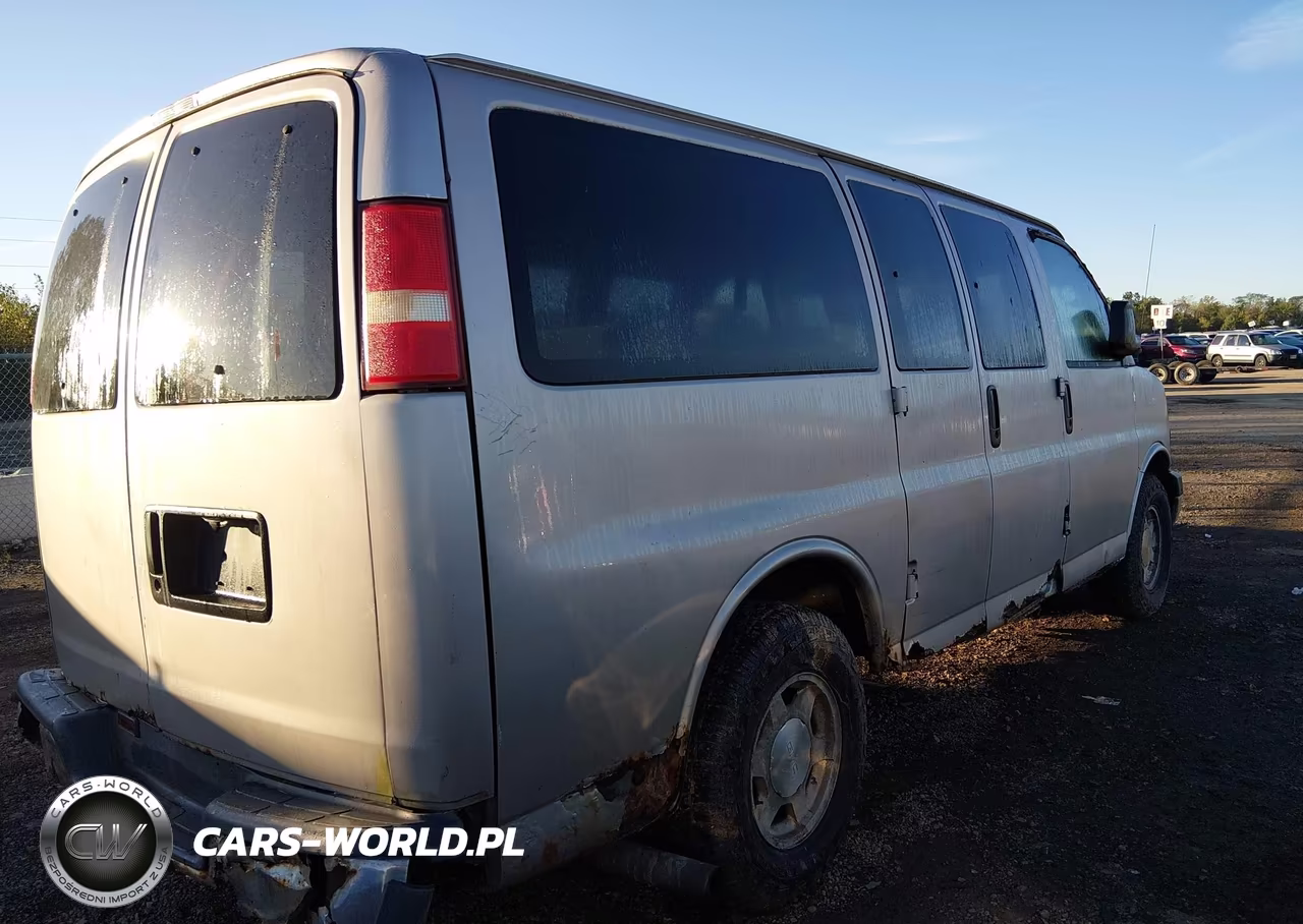 2005 GMC Savana Standard VIN:1GKFH15T451176308 - 4