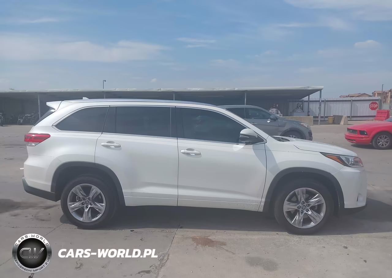 2018 Toyota Highlander Limited VIN:5TDYZRFH2JS285566 - 13