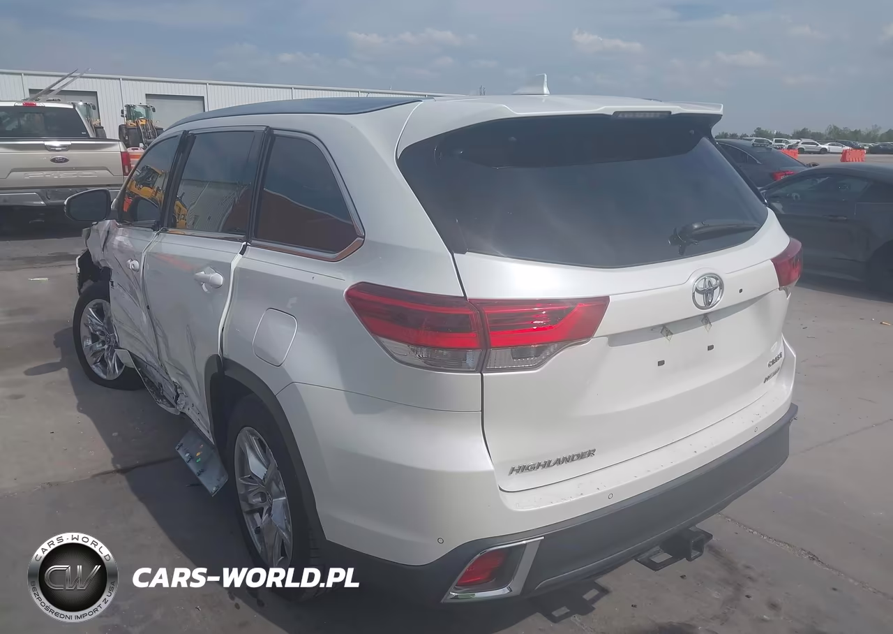 2018 Toyota Highlander Limited VIN:5TDYZRFH2JS285566 - 3