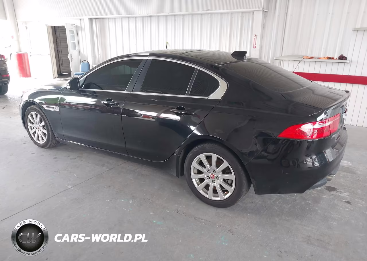 2019 Jaguar Xe 25T VIN:SAJAR4FXXKCP50000 - 3