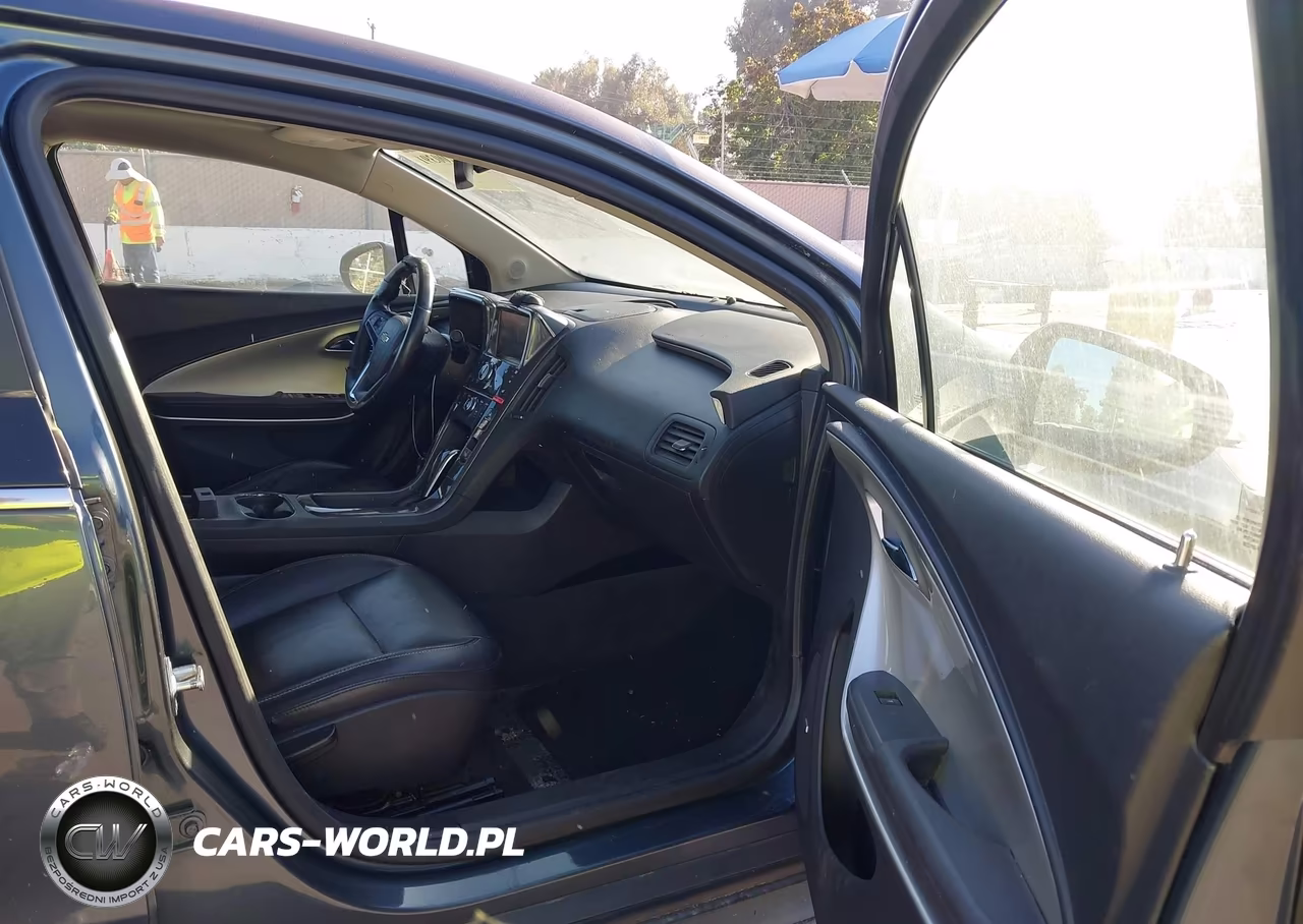 2013 Chevrolet Volt VIN:1G1RH6E42DU109856 - 5