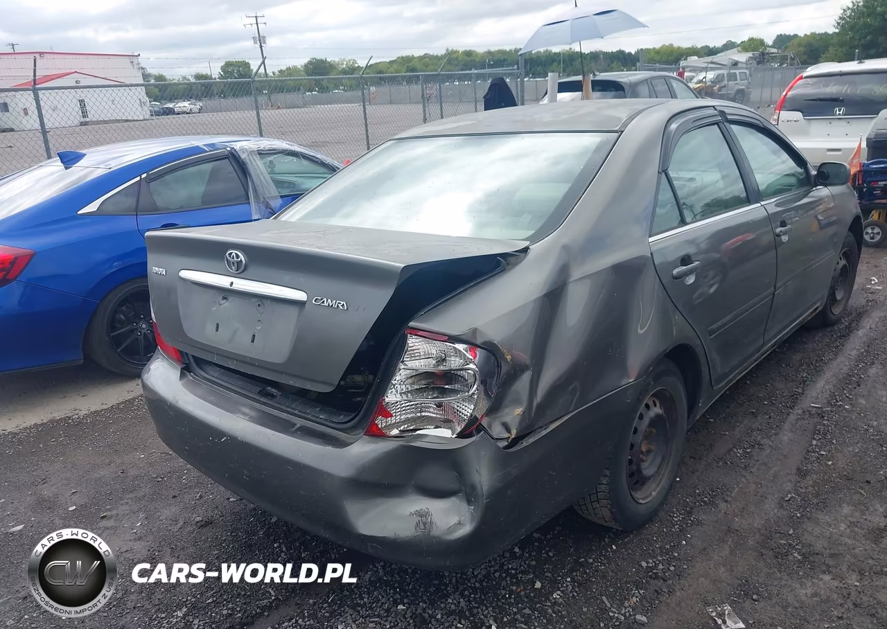 2002 Toyota Camry Le VIN:JTDBE32K120107135 - 6