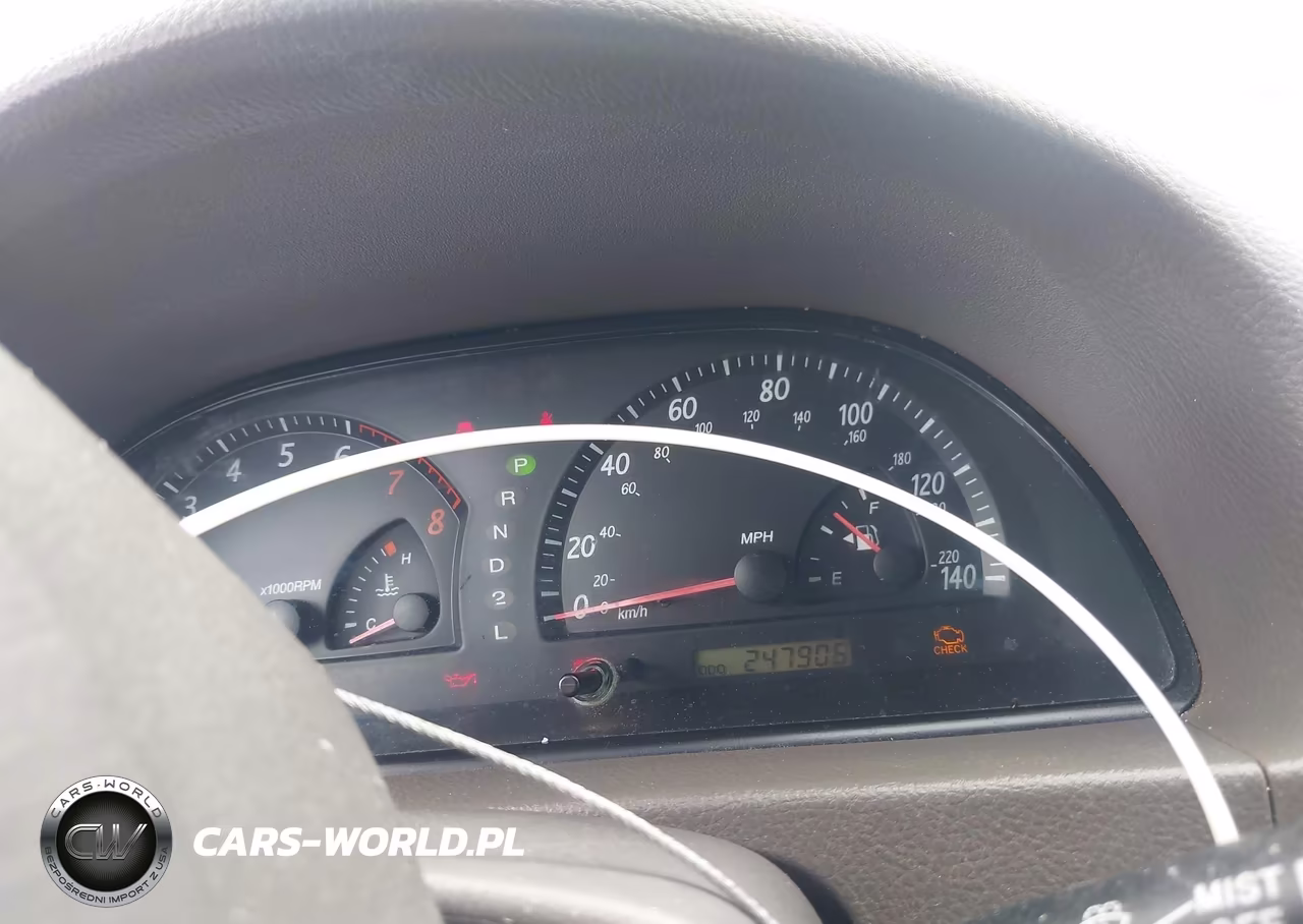 2002 Toyota Camry Le VIN:JTDBE32K120107135 - 7