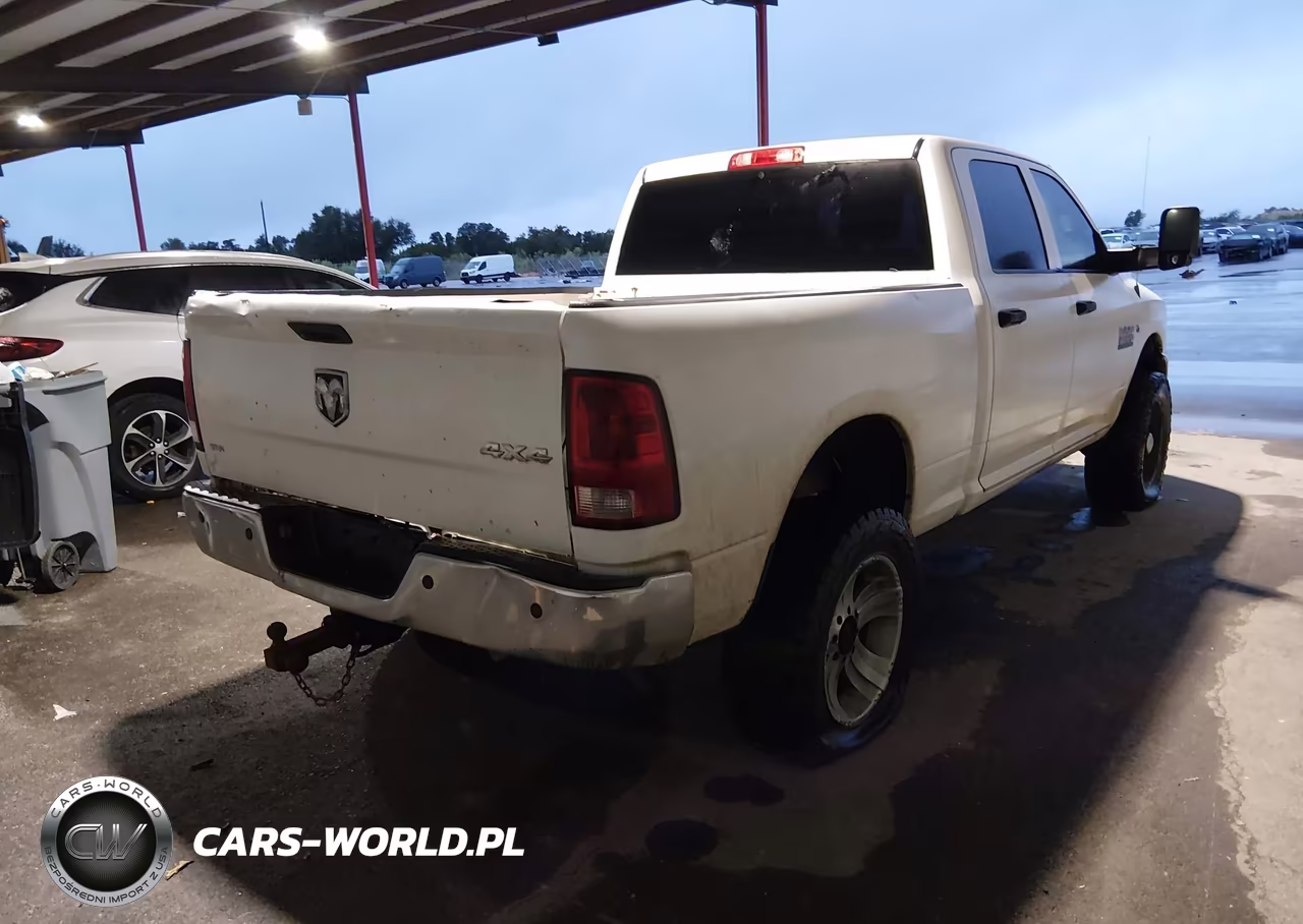 2014 Ram 2500 Tradesman VIN:3C6UR5CJ2EG106436 - 4