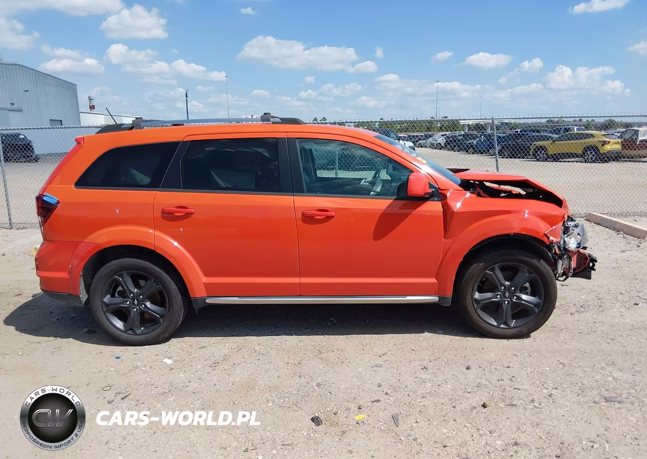 2018 Dodge Journey Crossroad VIN:3C4PDCGB8JT277382 - 13