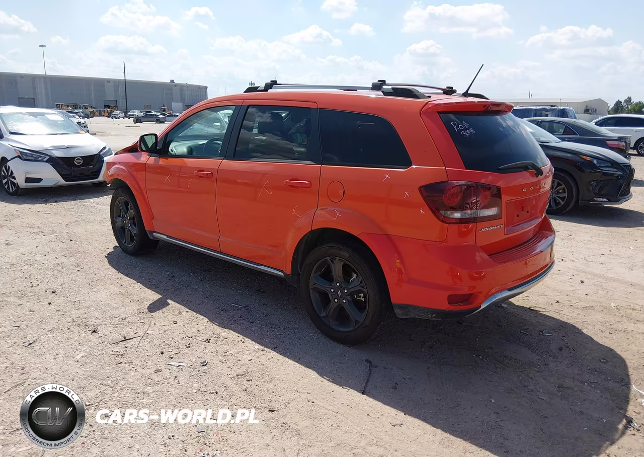 2018 Dodge Journey Crossroad VIN:3C4PDCGB8JT277382 - 3