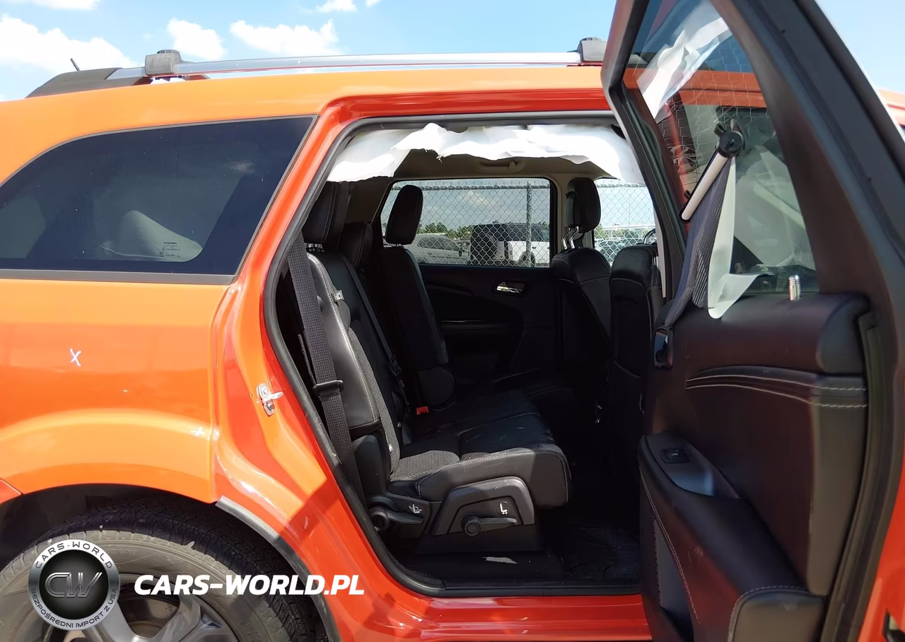 2018 Dodge Journey Crossroad VIN:3C4PDCGB8JT277382 - 8