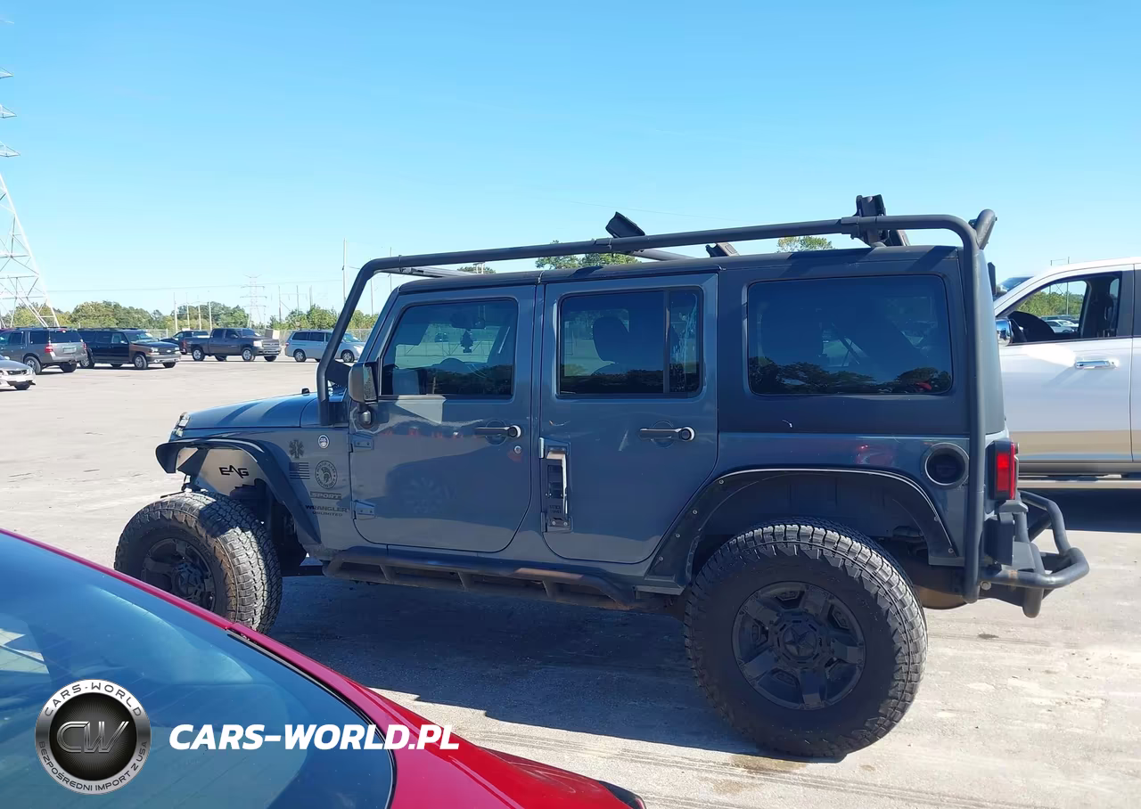 2015 Jeep Wrangler Unlimited Sport VIN:1C4BJWDG2FL598180 - 15