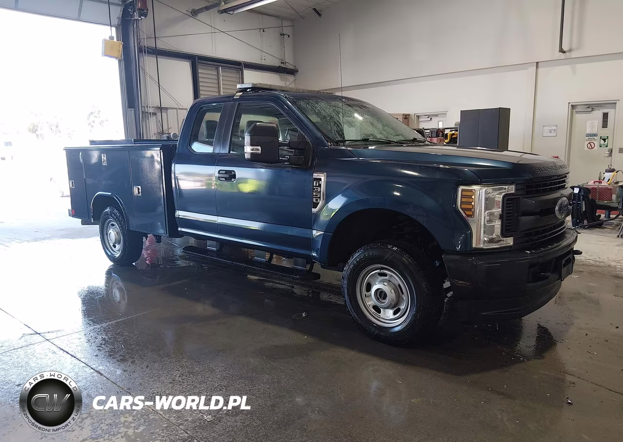 2019 Ford Super Duty F-350 Srw Xl VIN:1FD8X3B6XKEC15906 - 1