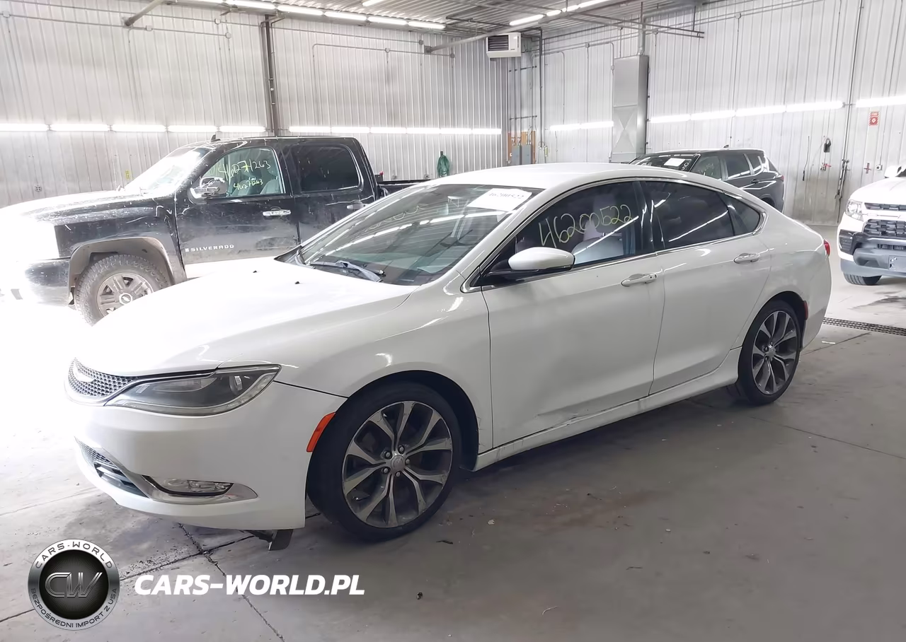 2015 Chrysler 200 C VIN:1C3CCCCBXFN529622 - 2