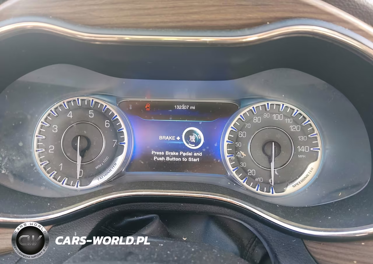 2015 Chrysler 200 C VIN:1C3CCCCBXFN529622 - 6