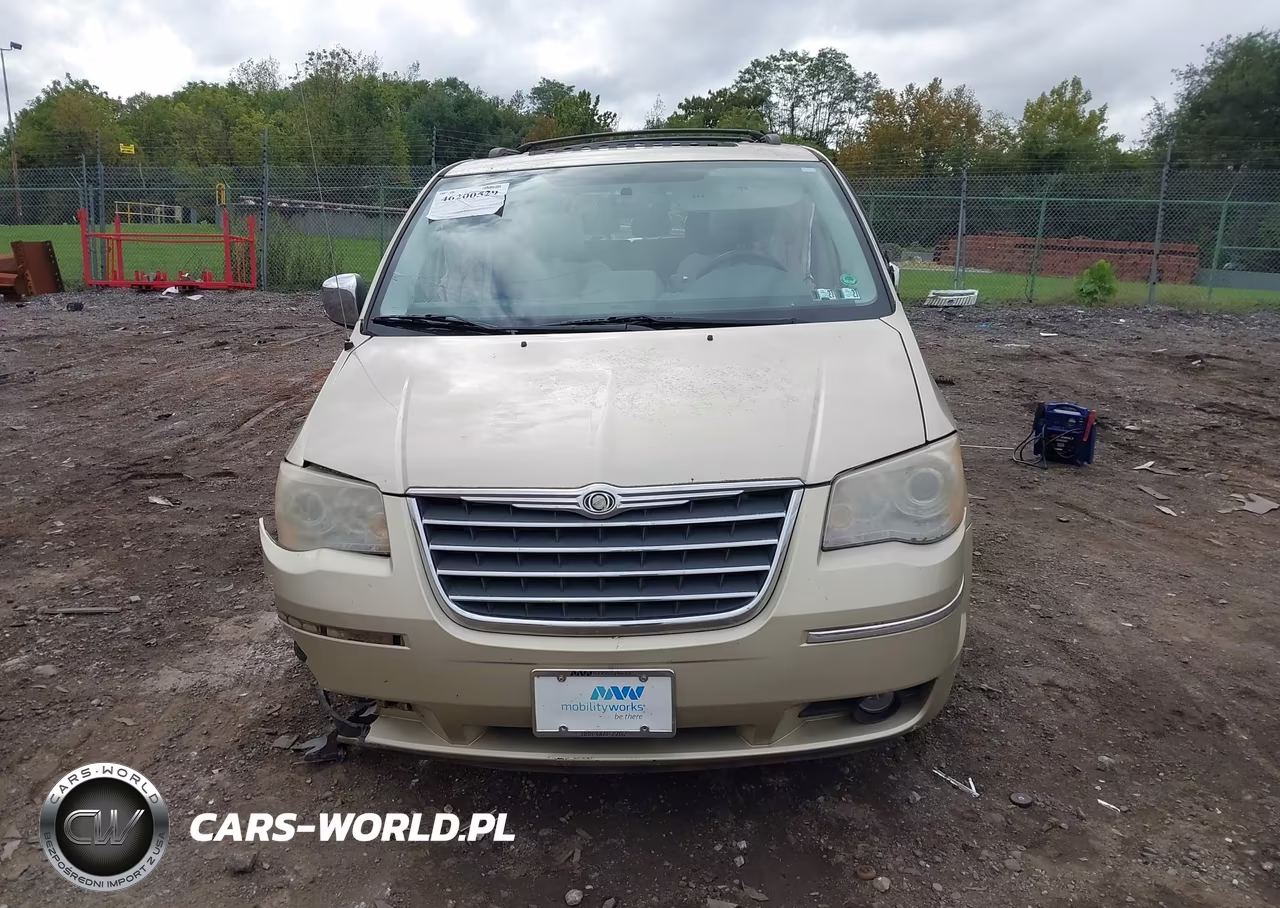 2010 Chrysler Town & Country Limited VIN:2A4RR6DX1AR501228 - 13